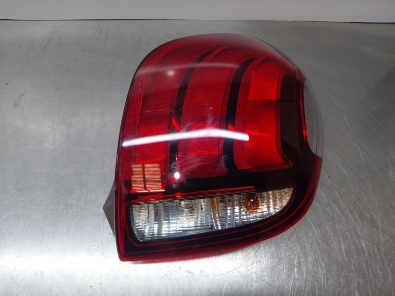 Recambio de piloto trasero derecho para peugeot 108 1.0 vti 72 referencia OEM IAM B001031180 815500H132 
