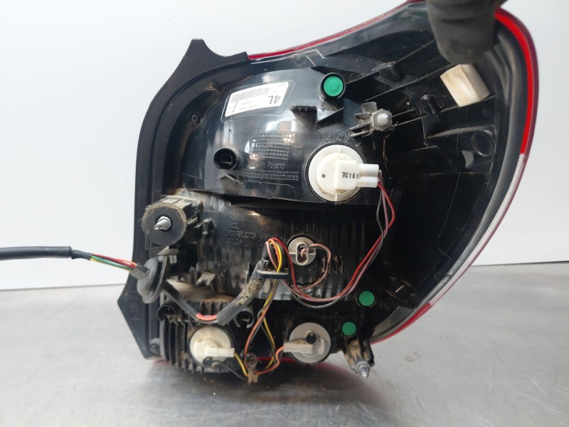 Recambio de piloto trasero izquierdo para peugeot 108 1.0 vti 72 referencia OEM IAM B001031780 815600H132 