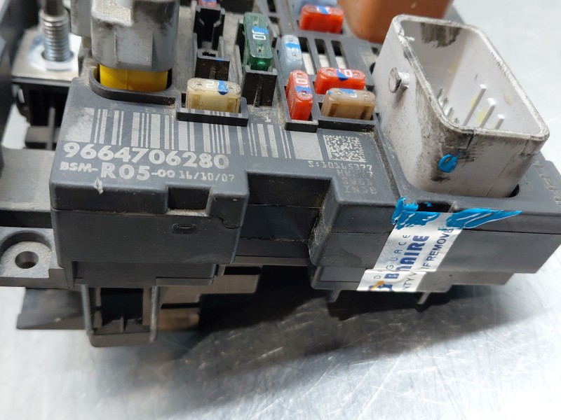 Recambio de caja reles / fusibles para peugeot 308 i (4a_, 4c_) 1.6 hdi referencia OEM IAM 9664706280  