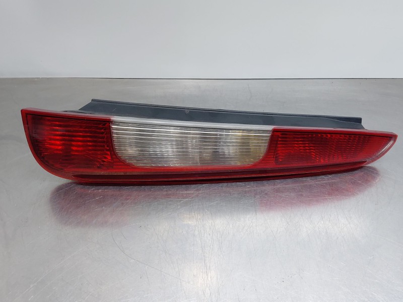 Recambio de piloto trasero derecho para ford c-max (dm2) 2.0 tdci referencia OEM IAM 1543051  