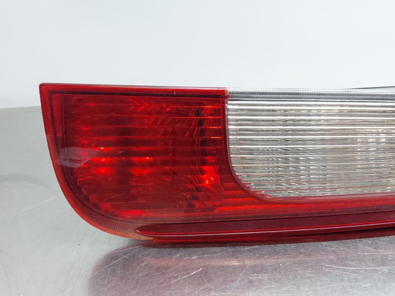 Recambio de piloto trasero derecho para ford c-max (dm2) 2.0 tdci referencia OEM IAM 1543051  