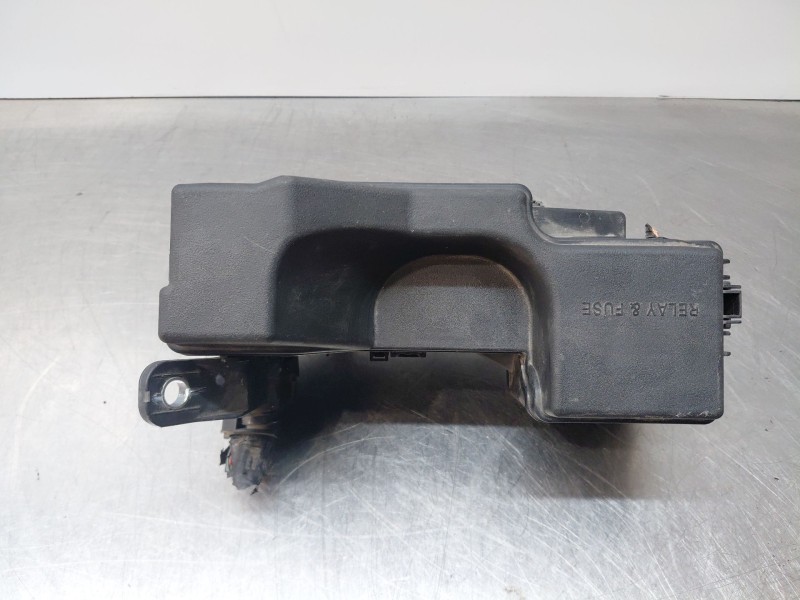 Recambio de caja reles / fusibles para peugeot 108 1.0 vti 72 referencia OEM IAM  821110HZ20 