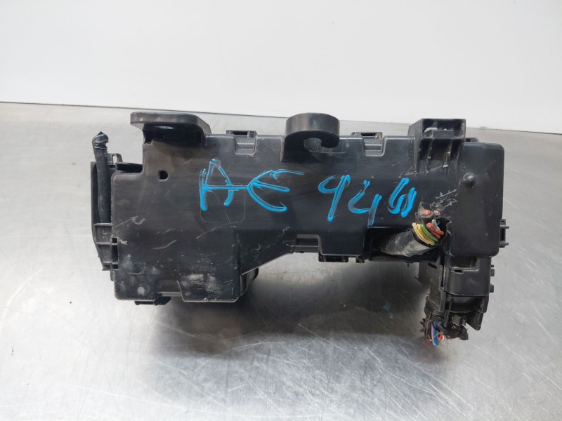 Recambio de caja reles / fusibles para peugeot 108 1.0 vti 72 referencia OEM IAM  821110HZ20 