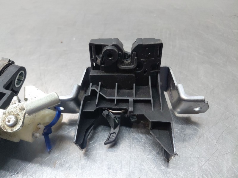 Recambio de cerradura maletero / porton para peugeot 108 1.0 vti 72 referencia OEM IAM B001057380  