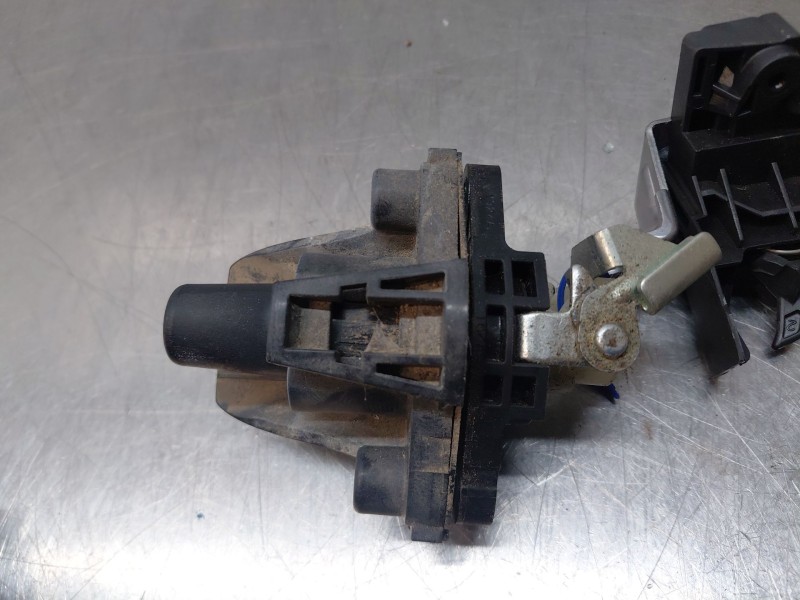 Recambio de cerradura maletero / porton para peugeot 108 1.0 vti 72 referencia OEM IAM B001057380  