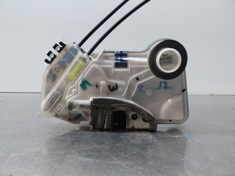Recambio de cerradura puerta delantera derecha para peugeot 108 1.0 vti 72 referencia OEM IAM B000961880  