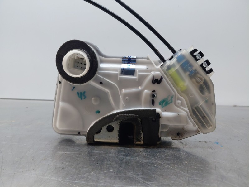 Recambio de cerradura puerta delantera izquierda para peugeot 108 1.0 vti 72 referencia OEM IAM B000843080  