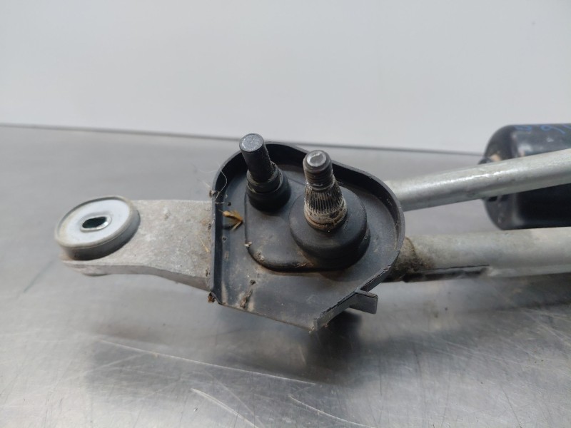 Recambio de motor limpia delantero para peugeot 108 1.0 vti 72 referencia OEM IAM B000779580  