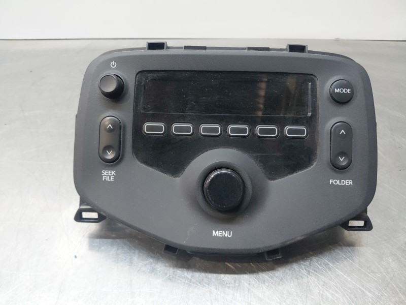 Recambio de sistema audio / radio cd para peugeot 108 1.0 vti 72 referencia OEM IAM B000792380 861200H040 