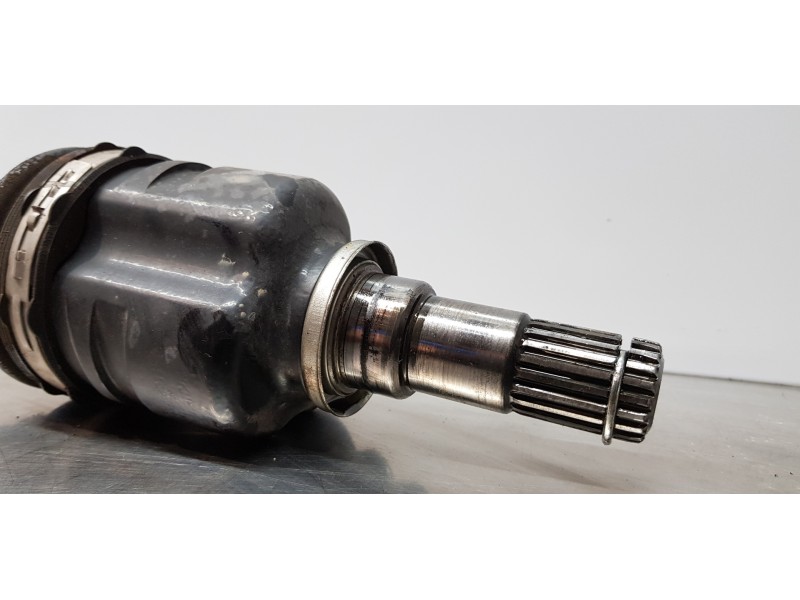 Recambio de transmision delantera derecha para toyota auris active referencia OEM IAM 434100F090   Recambio de transmision delantera derecha para toyota auris active referencia OEM IAM 434100F090