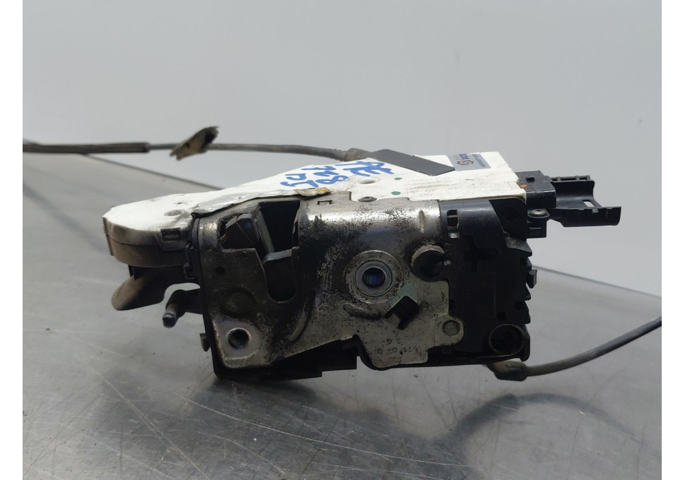 Recambio de cerradura puerta delantera izquierda para peugeot 207/207+ (wa_, wc_) 1.4 hdi referencia OEM IAM 9135V6  