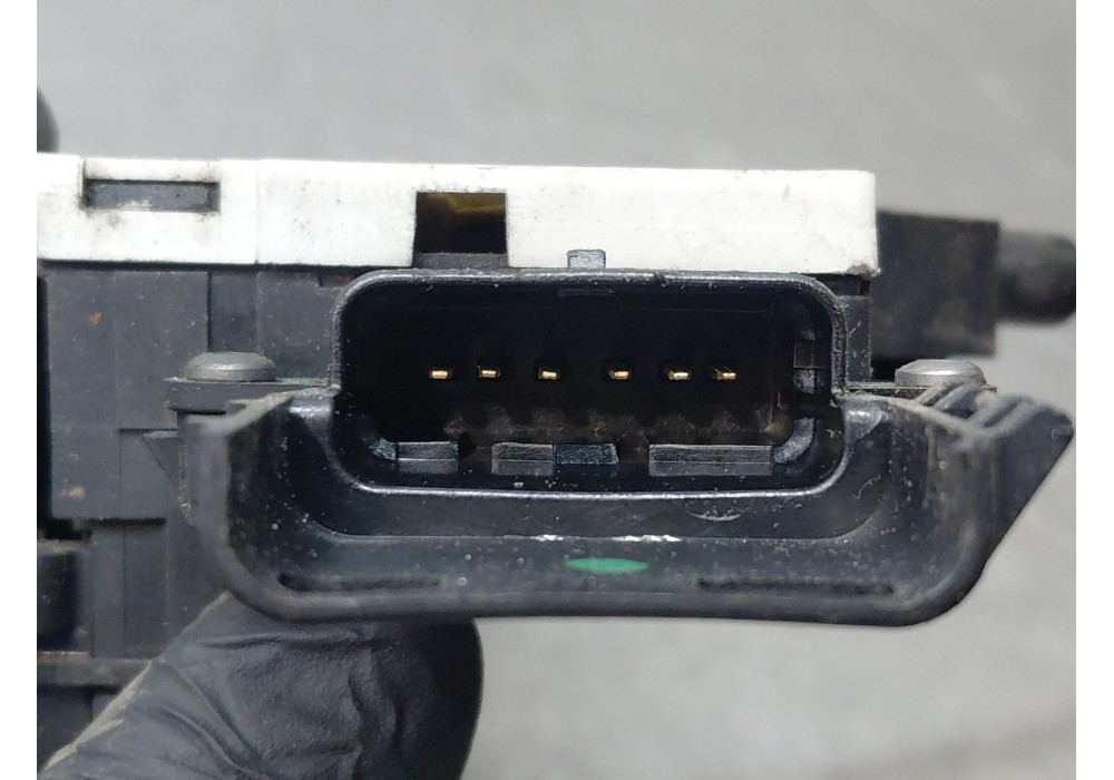 Recambio de cerradura puerta delantera izquierda para peugeot 207/207+ (wa_, wc_) 1.4 hdi referencia OEM IAM 9135V6  