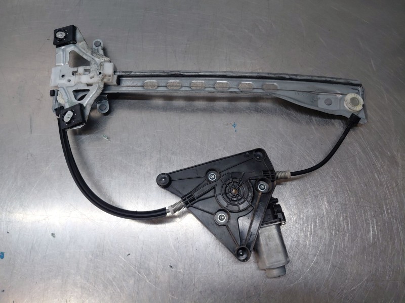 Recambio de elevalunas delantero izquierdo para peugeot 108 1.0 vti 72 referencia OEM IAM B000878480  