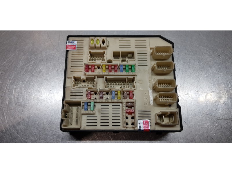 Recambio de caja reles / fusibles para renault laguna grandtour iii authentique referencia OEM IAM 284B60012R  