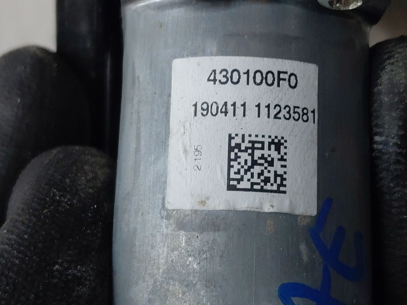 Recambio de elevalunas delantero izquierdo para peugeot 108 1.0 vti 72 referencia OEM IAM B000878480  
