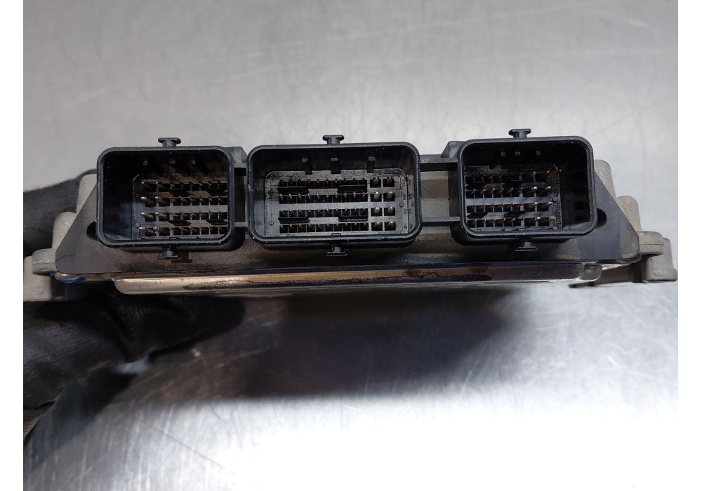 Recambio de centralita motor uce para peugeot 308 i (4a_, 4c_) 1.6 hdi referencia OEM IAM 9664257580  