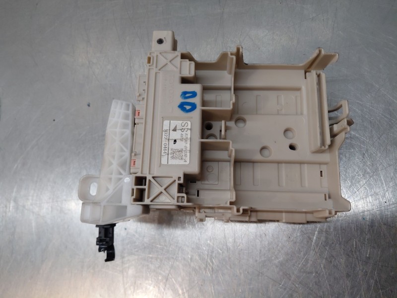 Recambio de modulo electronico para peugeot 108 1.0 vti 72 referencia OEM IAM 827300H030  