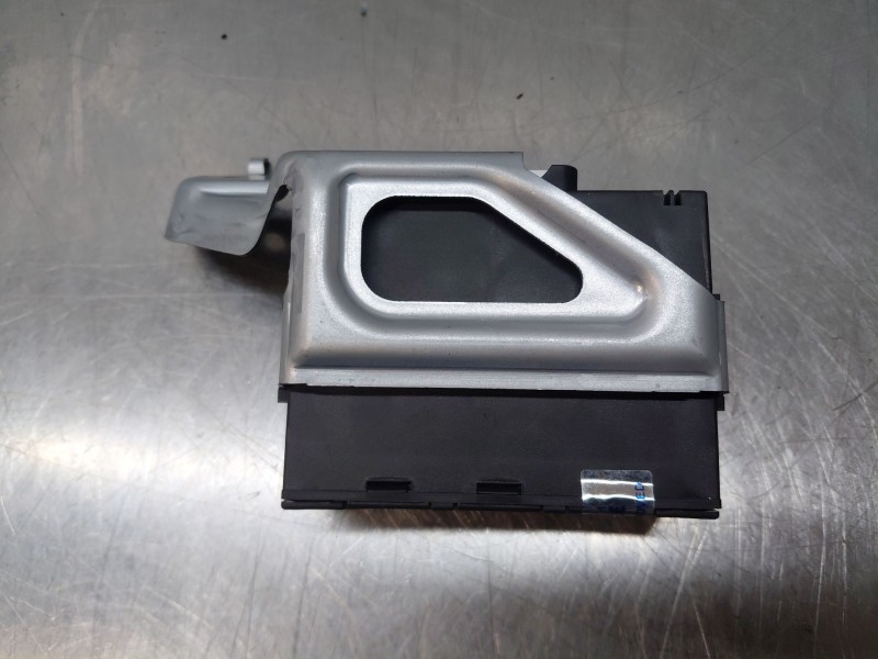 Recambio de modulo electronico para peugeot 108 1.0 vti 72 referencia OEM IAM 897400H030  