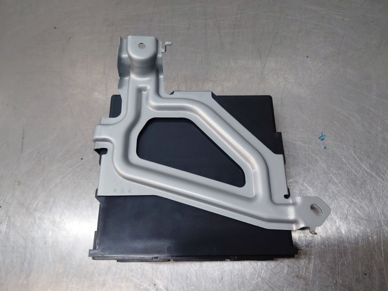 Recambio de modulo electronico para peugeot 108 1.0 vti 72 referencia OEM IAM 892600H030  