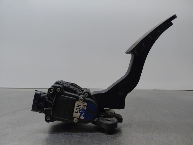 Recambio de pedal acelerador para kia cee´d hatchback (ed) 1.6 crdi 90 referencia OEM IAM 327002R300  