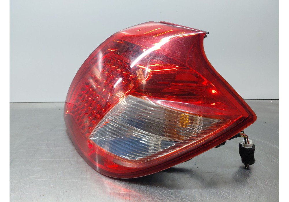 Recambio de piloto trasero derecho para kia cee´d hatchback (ed) 1.6 crdi 90 referencia OEM IAM 924021H050  