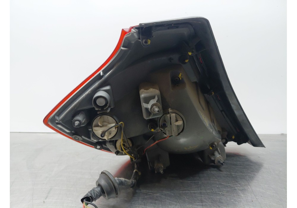 Recambio de piloto trasero derecho para kia cee´d hatchback (ed) 1.6 crdi 90 referencia OEM IAM 924021H050  