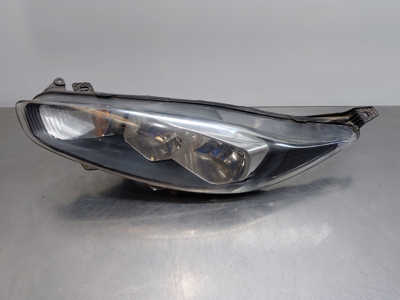 Recambio de faro izquierdo para ford fiesta (ccn) confort referencia OEM IAM 2126888  