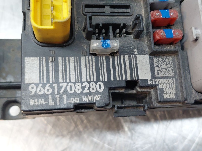 Recambio de caja reles / fusibles para peugeot 307 sw (3h) 1.6 hdi 90 referencia OEM IAM 9661708280  