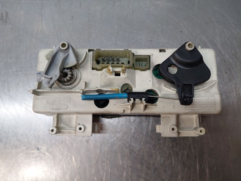 Recambio de mando climatizador para peugeot 307 sw (3h) 1.6 hdi 90 referencia OEM IAM 6451VN  