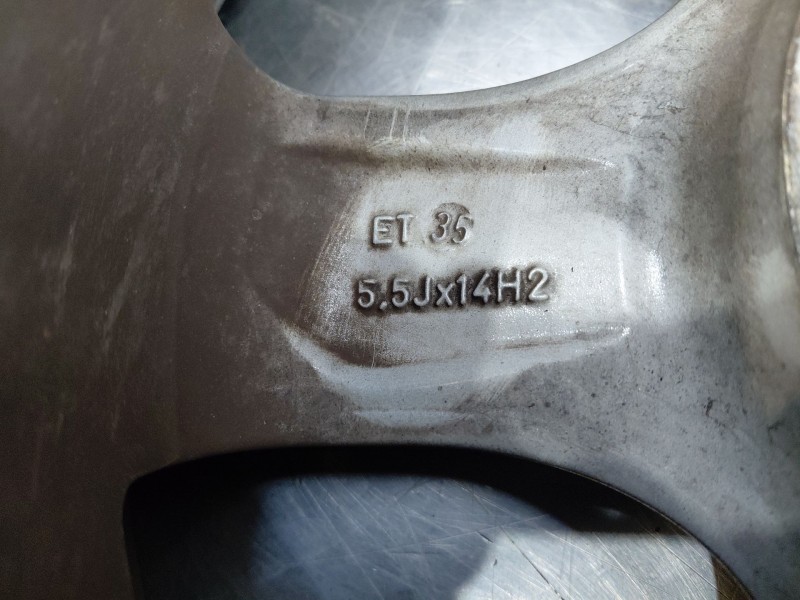 Recambio de juego llantas para peugeot 108 1.0 vti 72 referencia OEM IAM KBA51270  