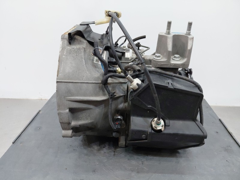 Recambio de caja cambios para ford fiesta (ccn) confort referencia OEM IAM CA6R NBD 