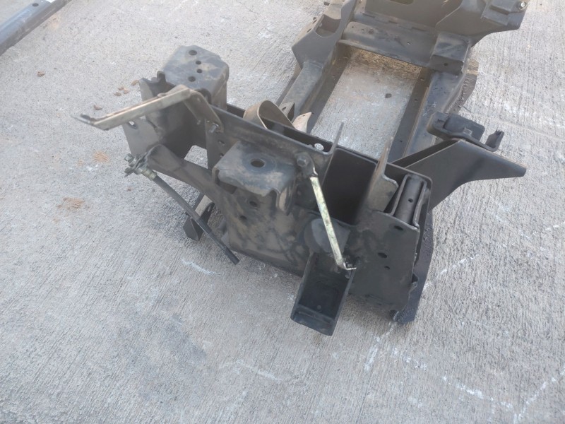 Recambio de puente delantero para nissan nt400 cabstar (f24m) 35.14, 45.14 referencia OEM IAM 54400LC60B  