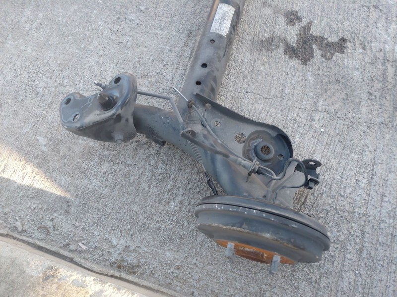 Recambio de puente trasero para ford fiesta (ccn) confort referencia OEM IAM 5212628  
