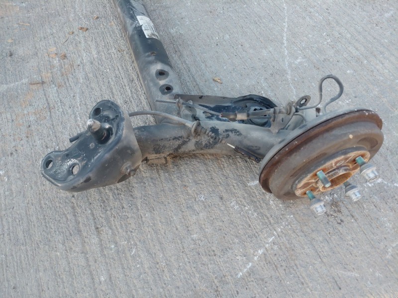 Recambio de puente trasero para ford fiesta vi (cb1, ccn) 1.6 tdci referencia OEM IAM 1805867  