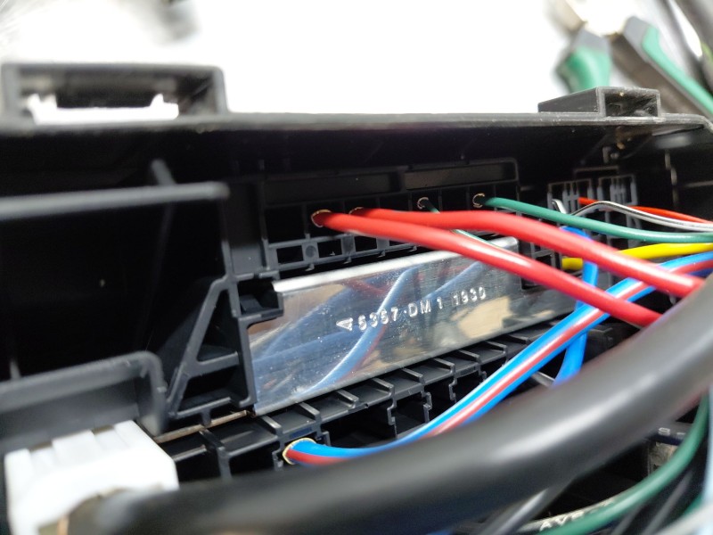 Recambio de caja reles / fusibles para peugeot 108 1.0 vti 72 referencia OEM IAM  821110HZ20 