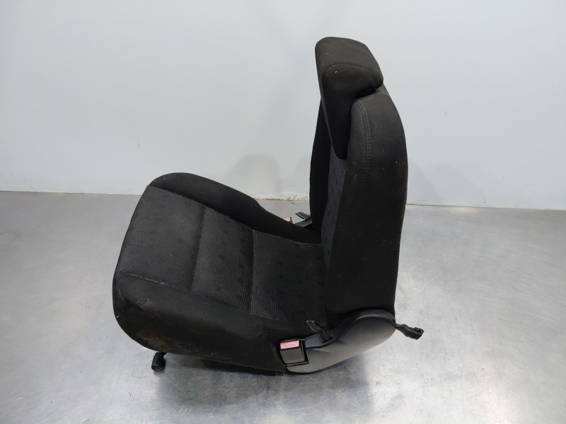 Recambio de asientos trasero izquierdo para peugeot 307 sw (3h) 2.0 hdi 90 referencia OEM IAM 8845PK  