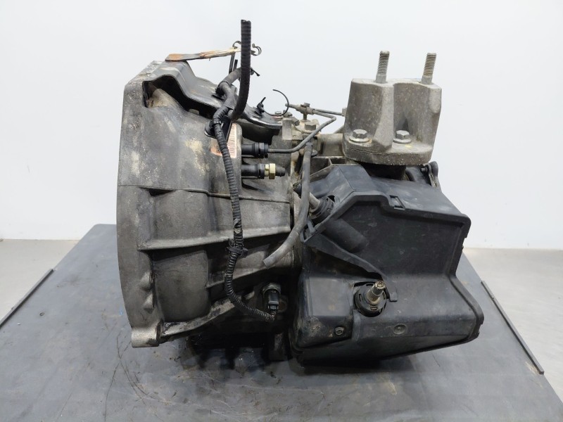Recambio de caja cambios para ford fiesta vi (cb1, ccn) 1.6 tdci referencia OEM IAM 8A6R7002FA  