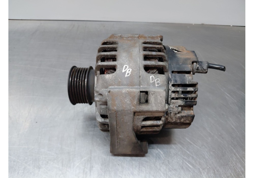 Recambio de alternador para mercedes-benz clase c (w203) sportcoupe kompressor referencia OEM IAM A0111547202 A0111546802 