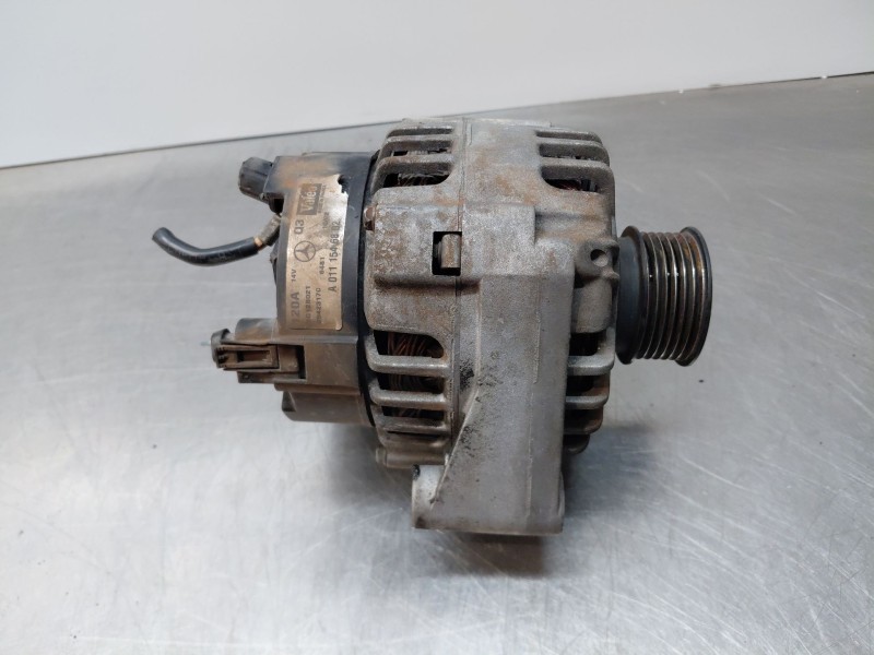 Recambio de alternador para mercedes-benz clase c (w203) sportcoupe kompressor referencia OEM IAM A0111547202 A0111546802 