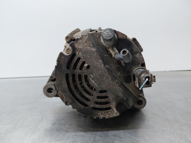 Recambio de alternador para mercedes-benz clase c (w203) sportcoupe kompressor referencia OEM IAM A0111547202 A0111546802 