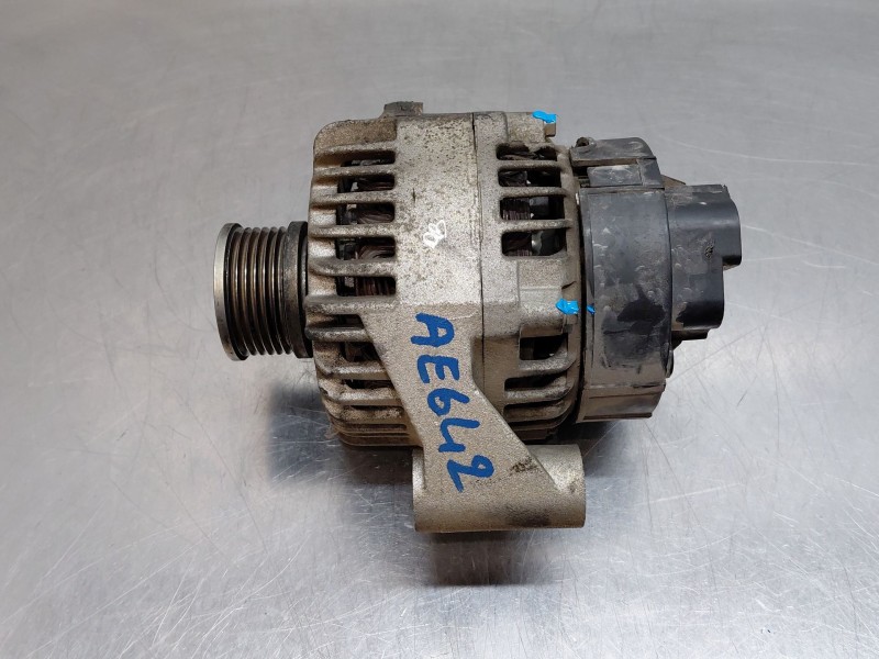 Recambio de alternador para fiat bravo ii (198_) 1.9 d multijet (198axc1b) referencia OEM IAM 51764265  