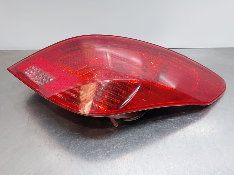 Recambio de piloto trasero derecho para peugeot 308 i (4a_, 4c_) 1.6 hdi referencia OEM IAM 6351CV  