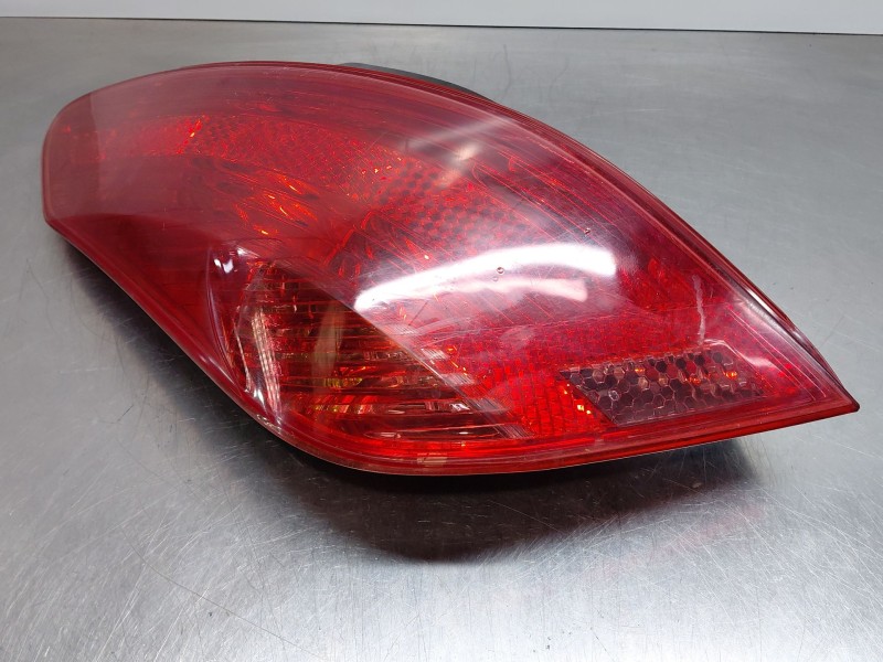 Recambio de piloto trasero izquierdo para peugeot 308 i (4a_, 4c_) 1.6 hdi referencia OEM IAM 6350CV  