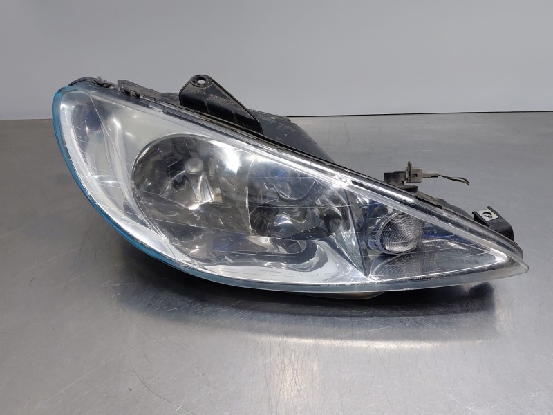 Recambio de faro derecho para peugeot 206 hatchback (2a/c) 2.0 hdi 90 referencia OEM IAM 6205S9  