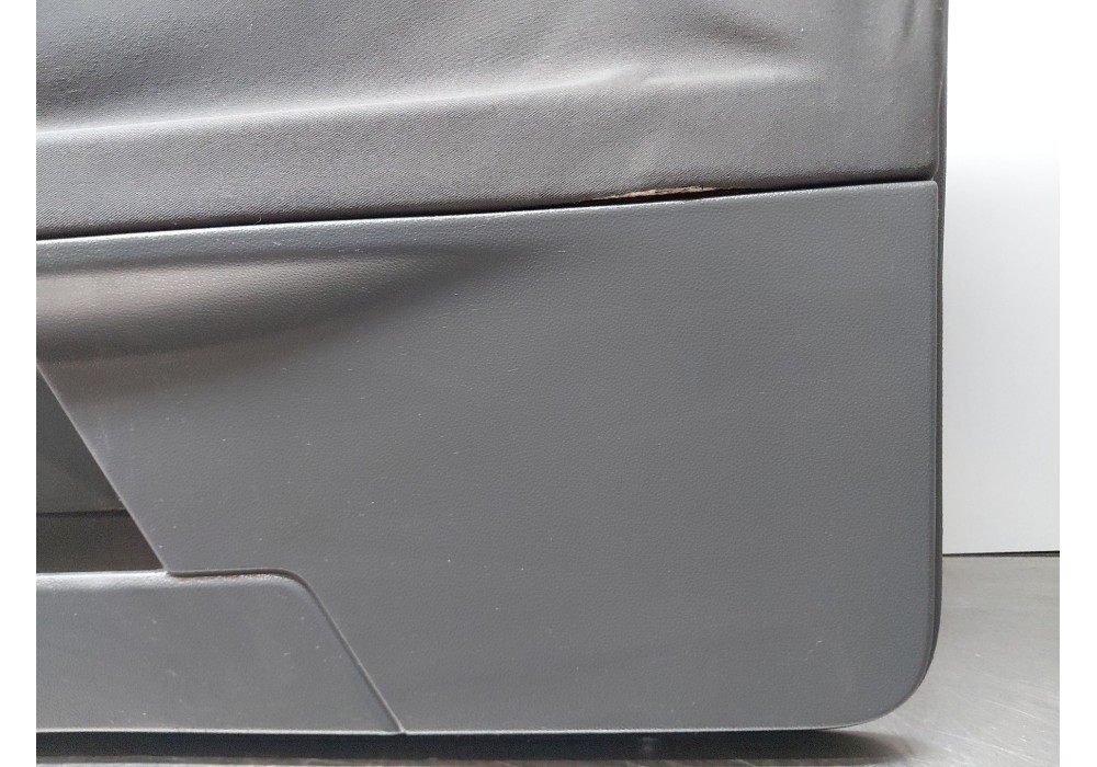 Recambio de guarnecido tapizado puerta delantera derecha para volkswagen polo iv (9n_, 9a_) 1.2 12v referencia OEM IAM   