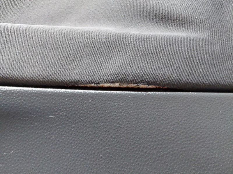 Recambio de guarnecido tapizado puerta delantera derecha para volkswagen polo iv (9n_, 9a_) 1.2 12v referencia OEM IAM   