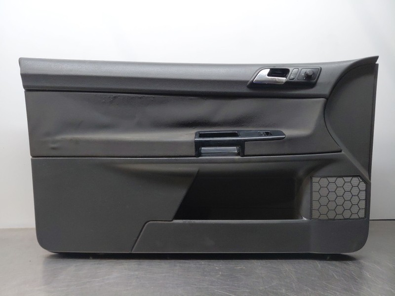 Recambio de guarnecido tapizado puerta delantera izquierda para volkswagen polo iv (9n_, 9a_) 1.2 12v referencia OEM IAM   