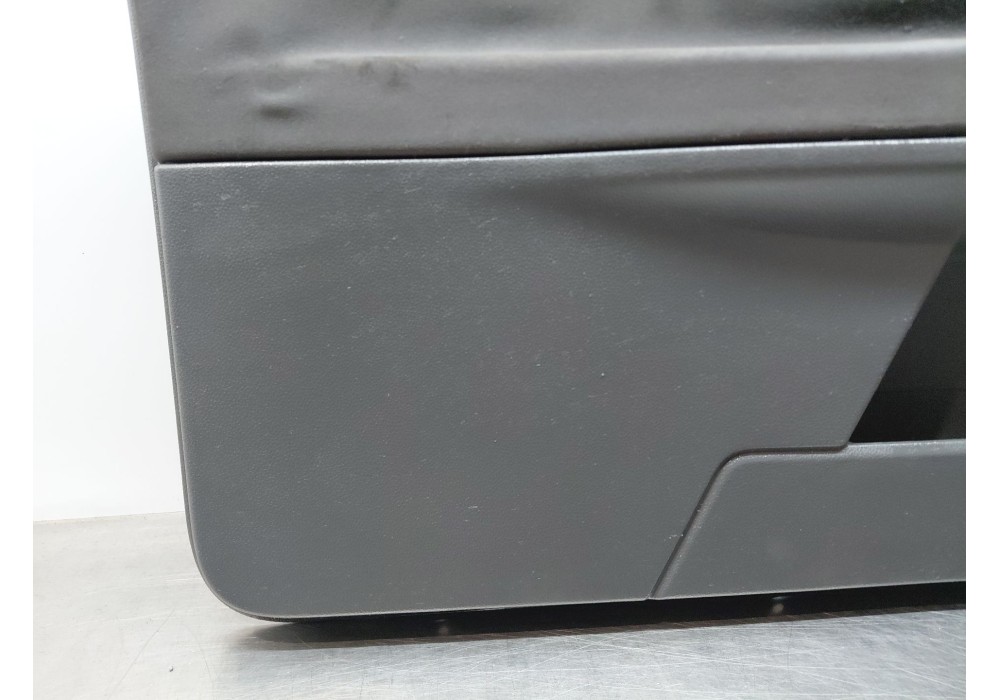 Recambio de guarnecido tapizado puerta delantera izquierda para volkswagen polo iv (9n_, 9a_) 1.2 12v referencia OEM IAM   