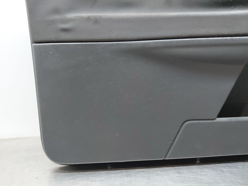 Recambio de guarnecido tapizado puerta delantera izquierda para volkswagen polo iv (9n_, 9a_) 1.2 12v referencia OEM IAM   