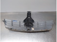 Recambio de rejilla delantera para mercedes-benz clase c (w203) sportcoupe kompressor referencia OEM IAM A2038800383   2